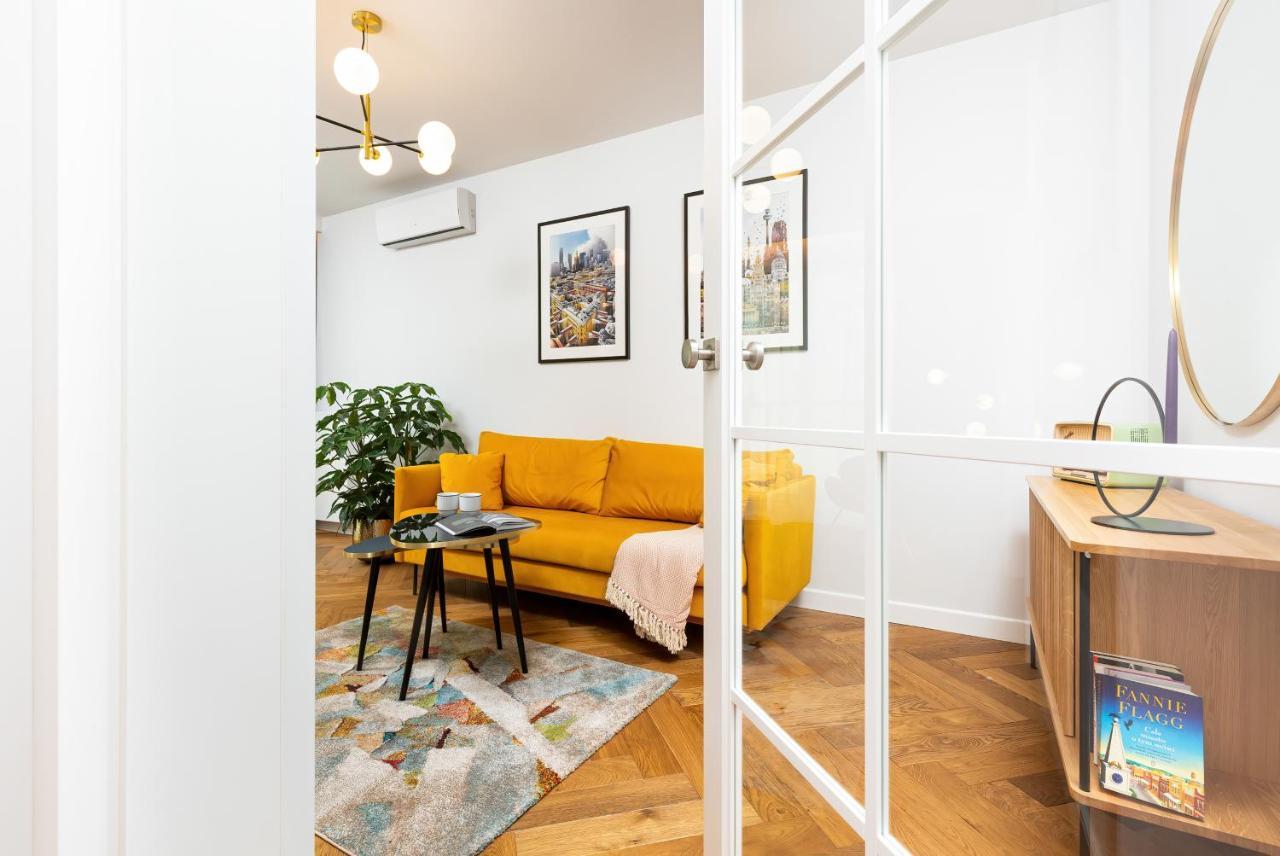 Sienna 65 Premium Apartment With Parking In Warsaw By Renters Prestige Екстериор снимка